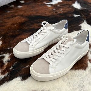 Vince shoes size 9 Mens